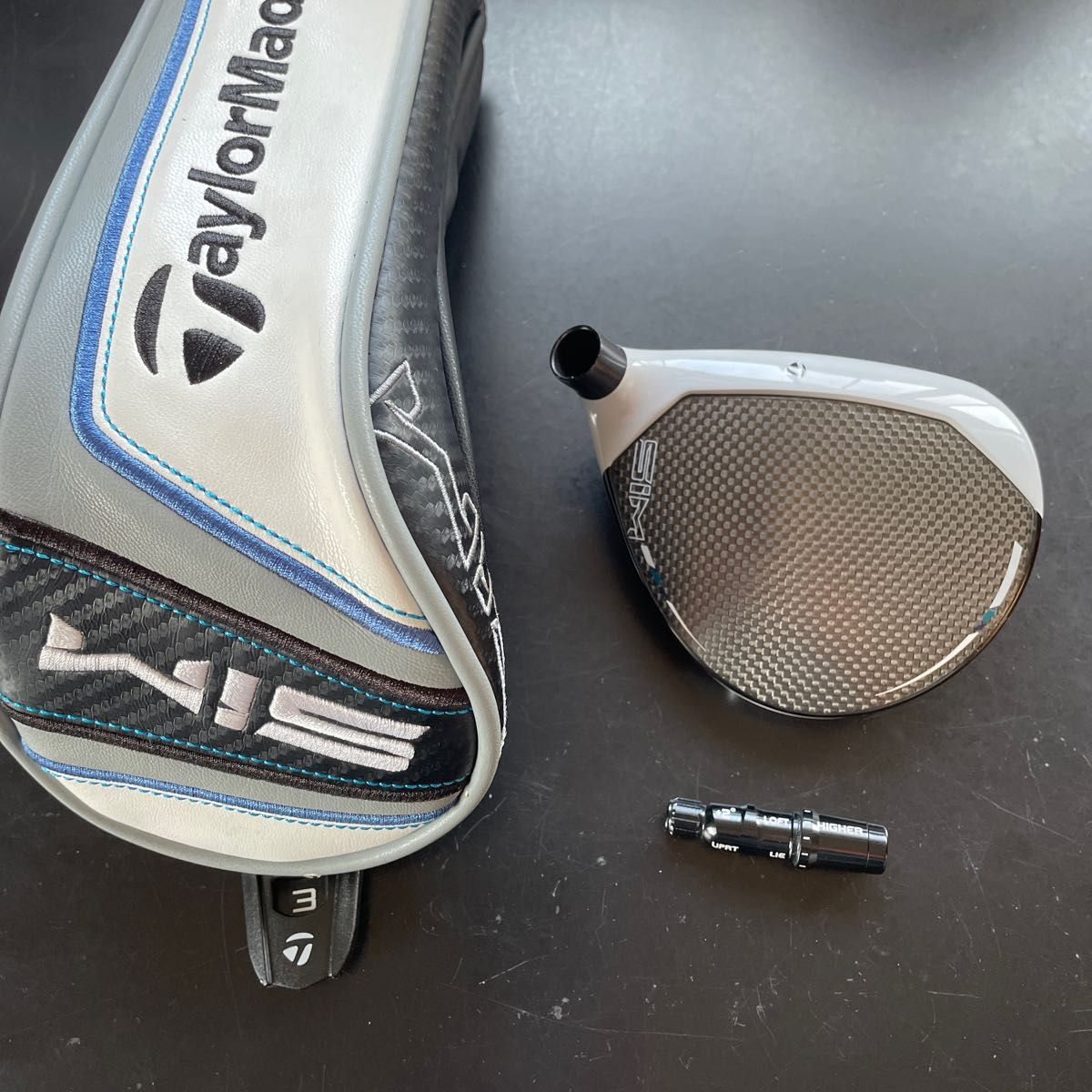 テーラーメイド simフェアウェイウッド 3W ヘッドのみ スリーブ付き