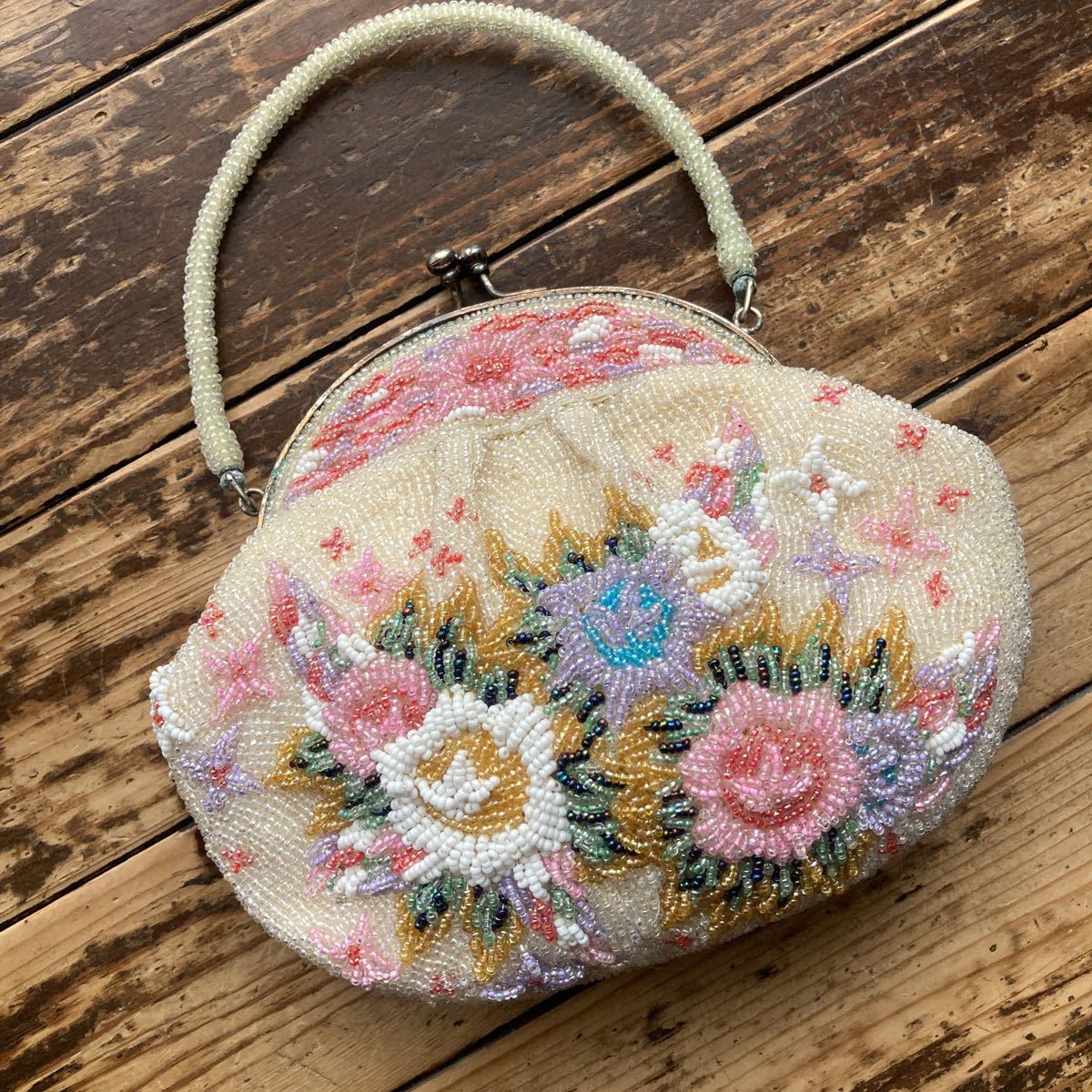 Yahoo!オークション - 昭和レトロ ビーズバッグ ビーズ刺繍 花模様 総