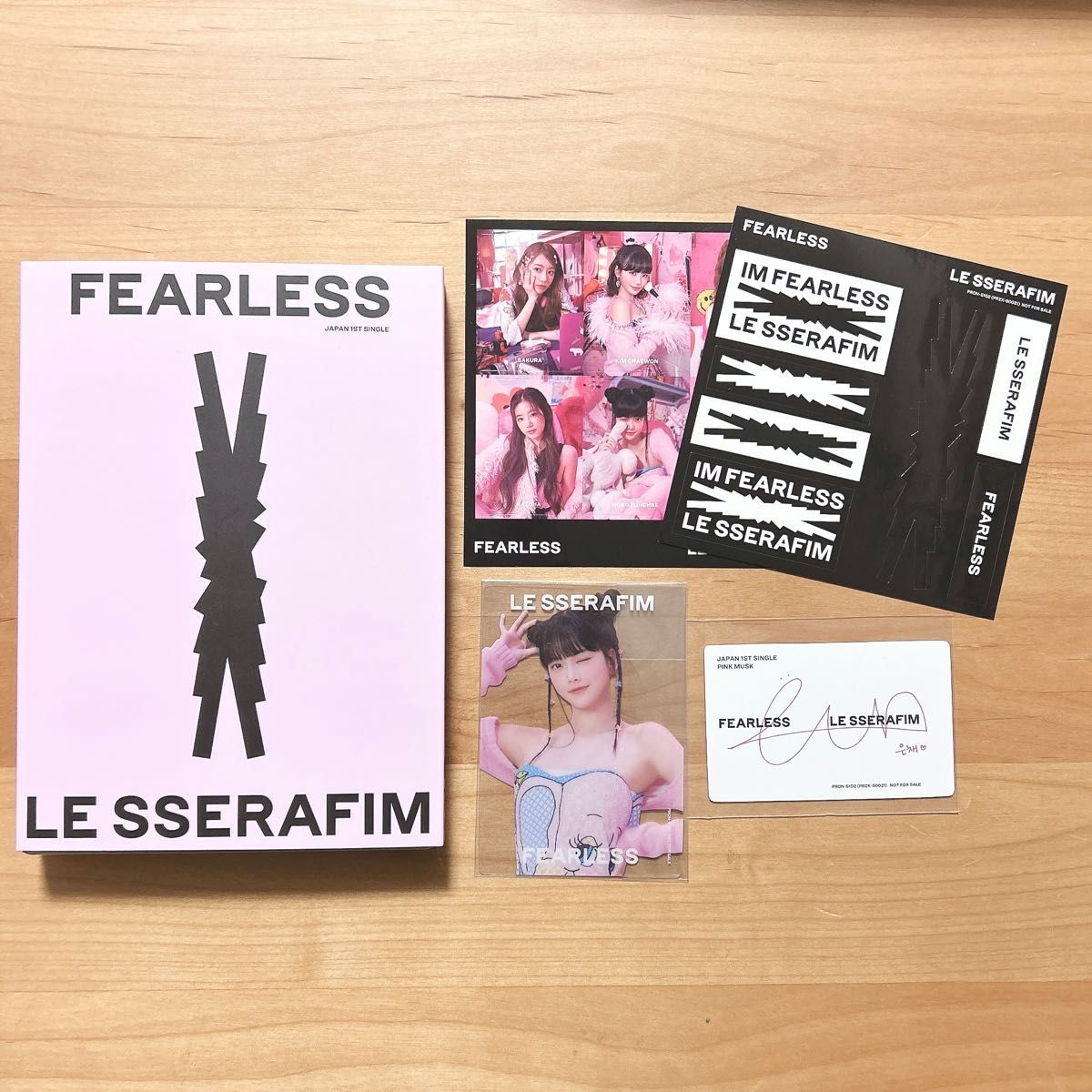 ルセラフィム FEARLESS ウンチェ トレカ クリアカード WEVERSE SHOP LE