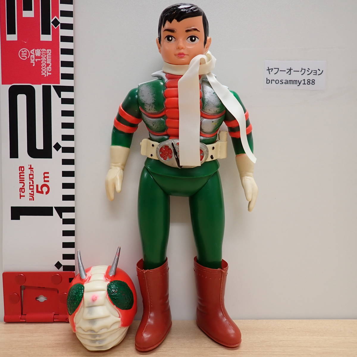 Yahoo!オークション - 旧バンダイ 仮面ライダーV3 面取れ マフラー 当