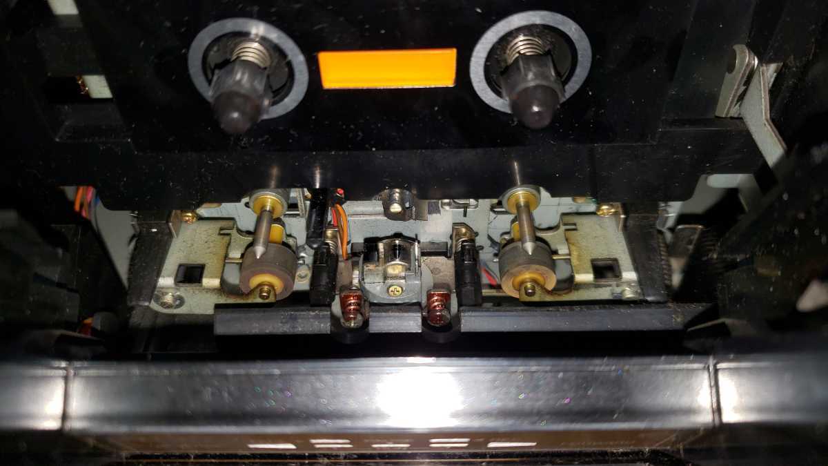 ◇ビクター KD-VR5 カセットデッキ。動作しましたが不安定です。文字に消え