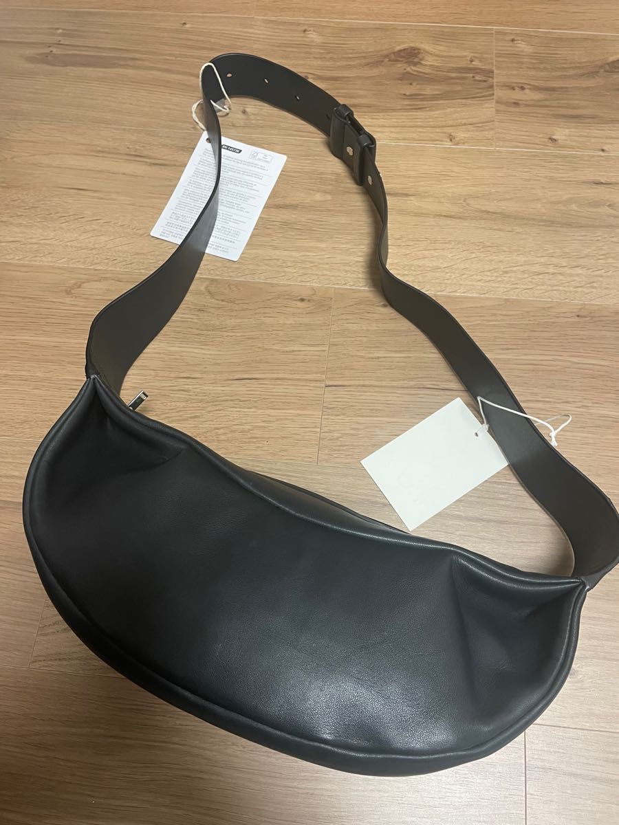 cos ボディバッグ ウエストポーチ レザーバッグ レザープリーツベルト