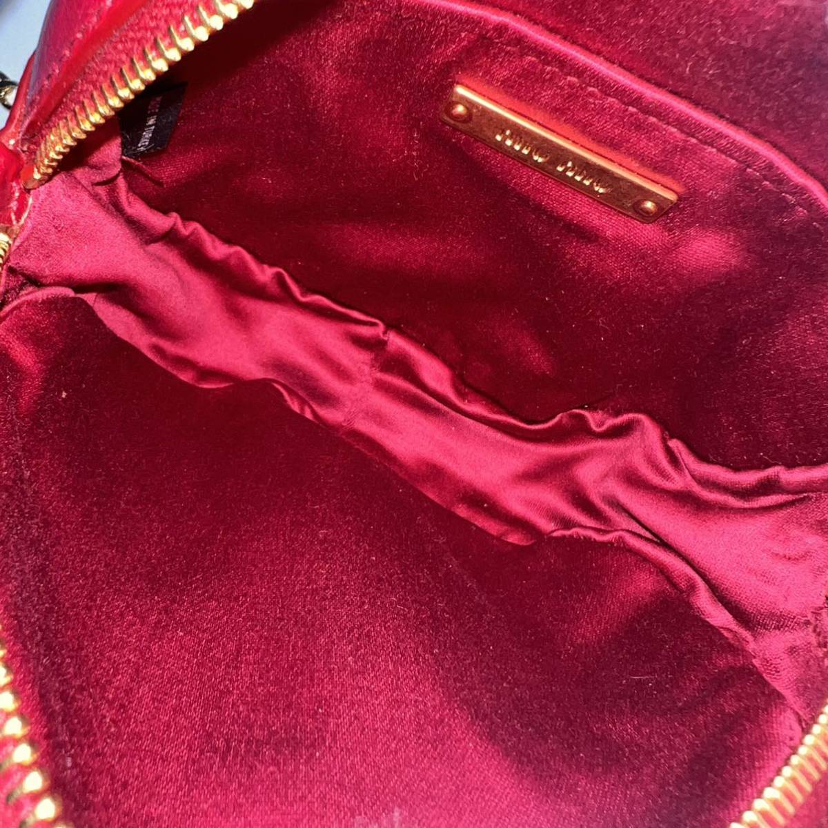 miumiu ミュウミュウ 2way 丸型 ショルダーバッグ マトラッセ レッド