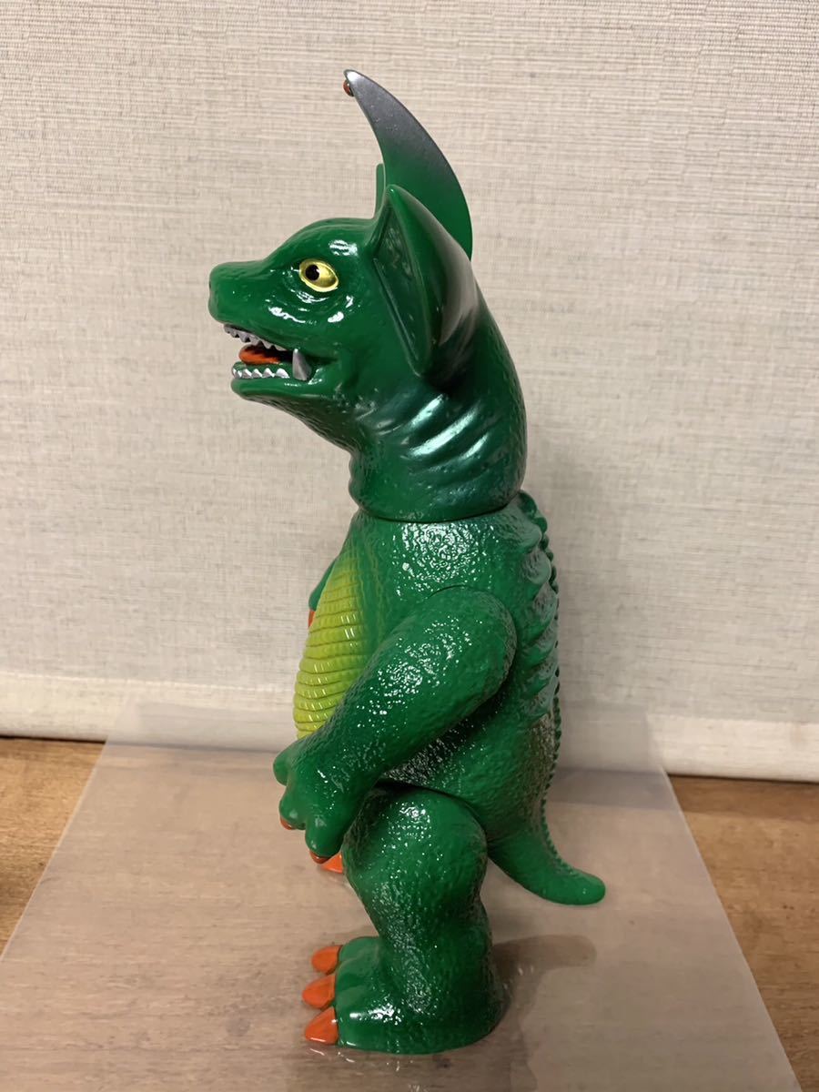 Yahoo!オークション - ZOLLMEN ゾルメン 暴れん坊怪獣リンチ 検)ソフビ