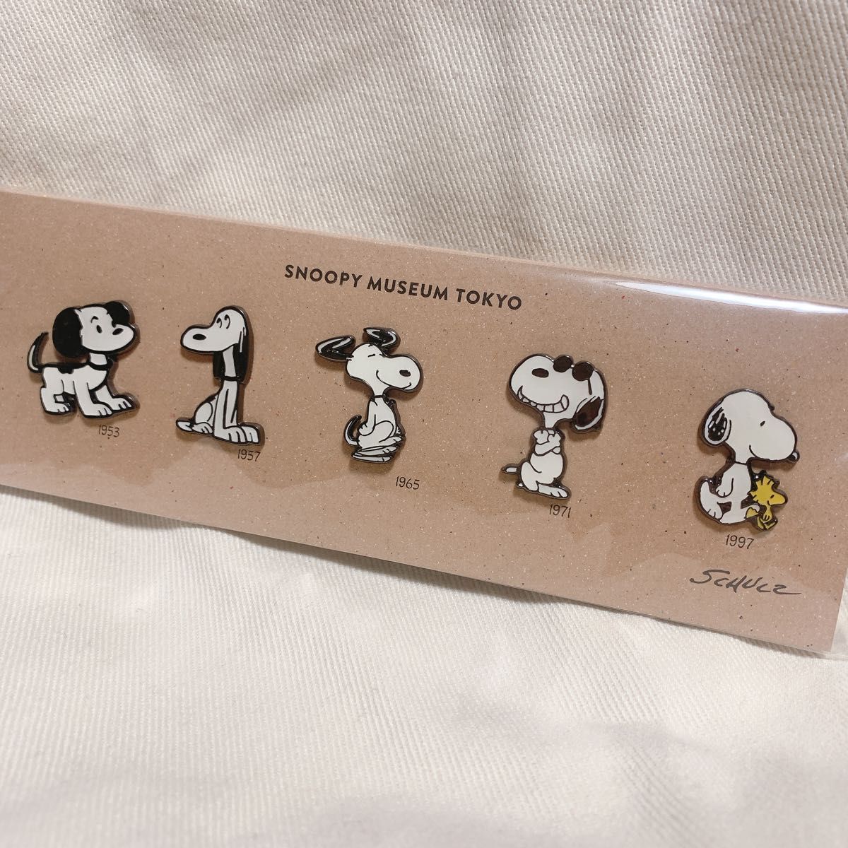 美品 スヌーピーミュージアム(SNOOPY MUSEUM TOKYO)ピンズセット 5個