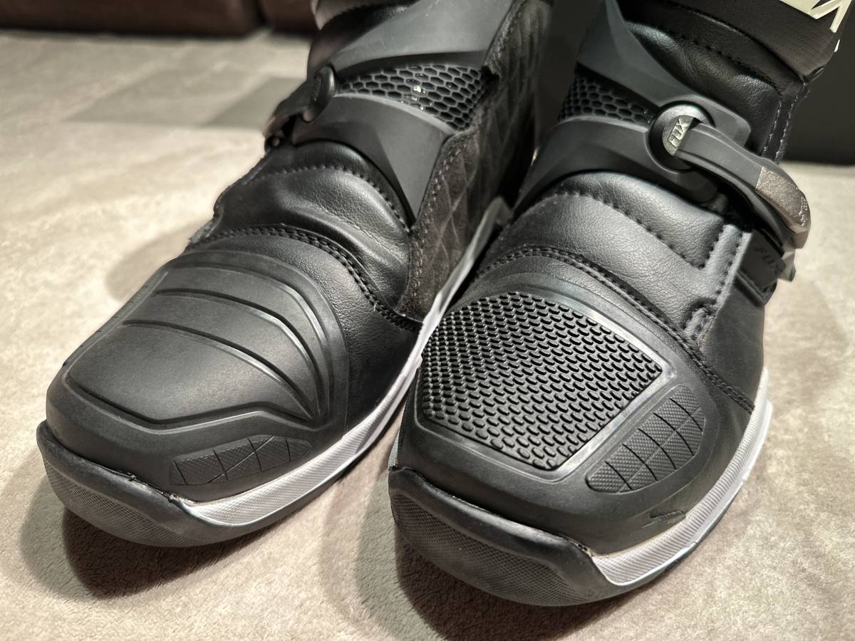 Yahoo!オークション - 【美品】FOX フォックス ボンバーブーツ サイズ4