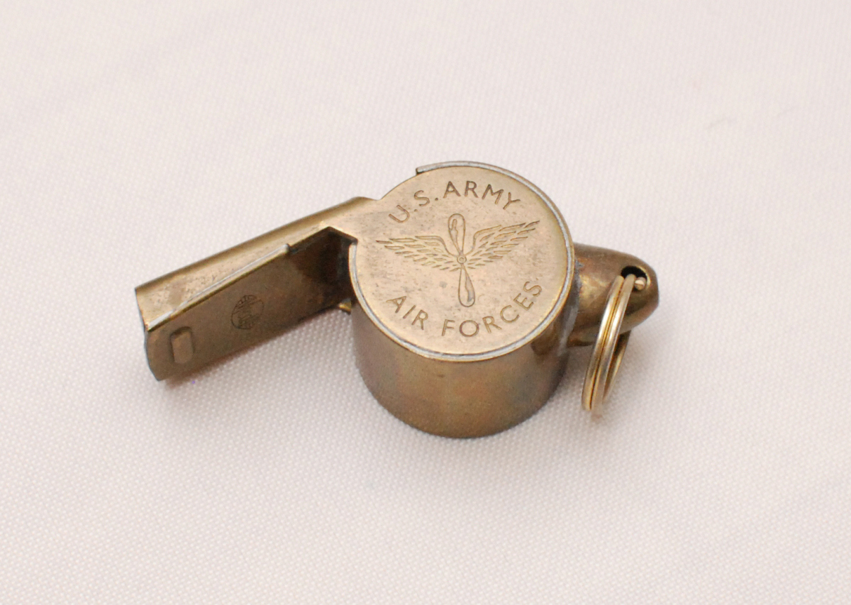 旧リアルマッコイズ 真鍮製ホイッスル 笛 ww2 フライトジャケット A-2