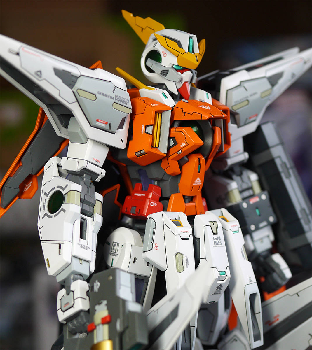 Yahoo!オークション - MG ガンダムキュリオス 塗装済み完成品 1/100