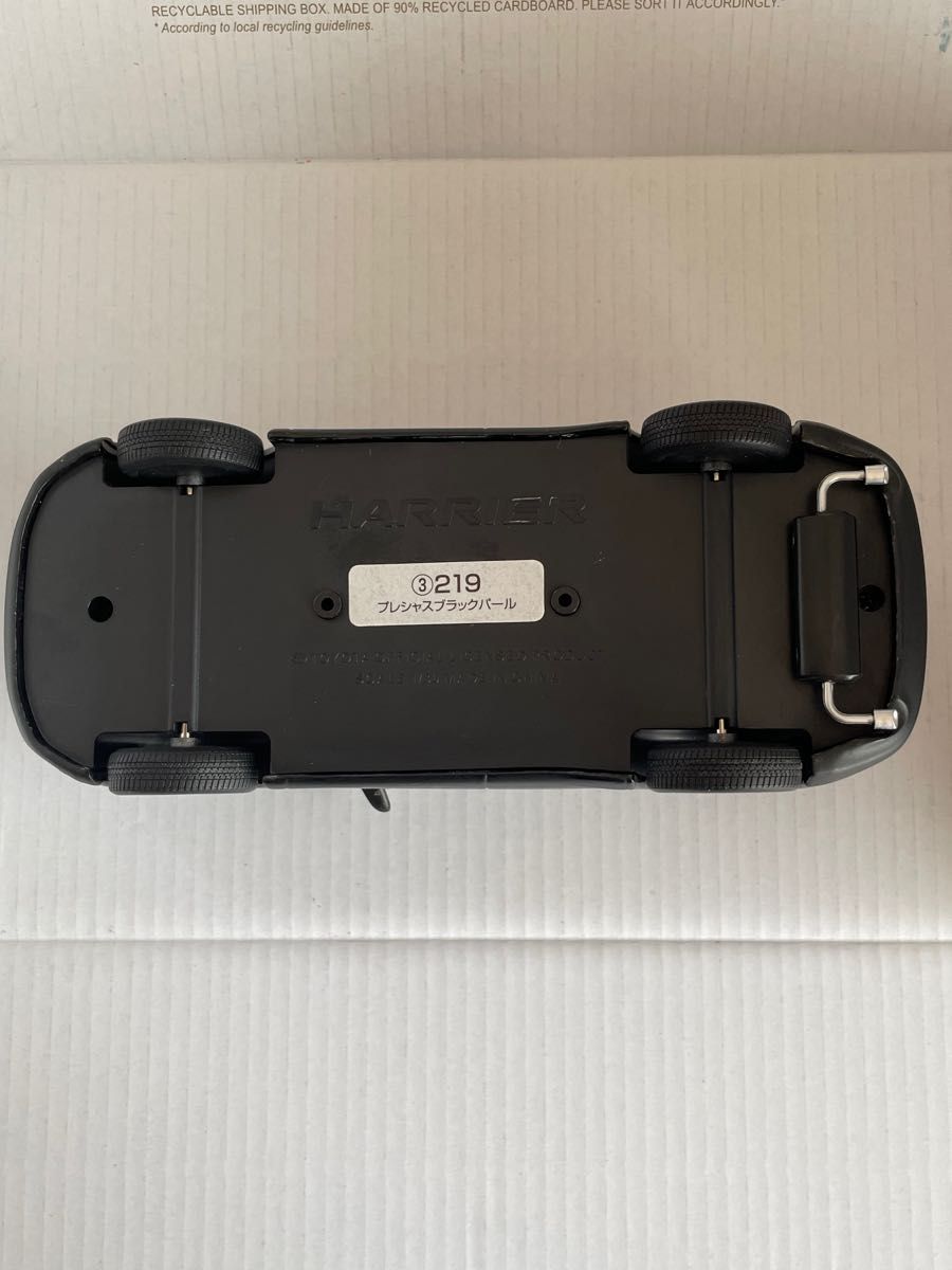 1/30 トヨタ ハリアー プレシャスブラックパール 箱無し｜Yahoo!フリマ