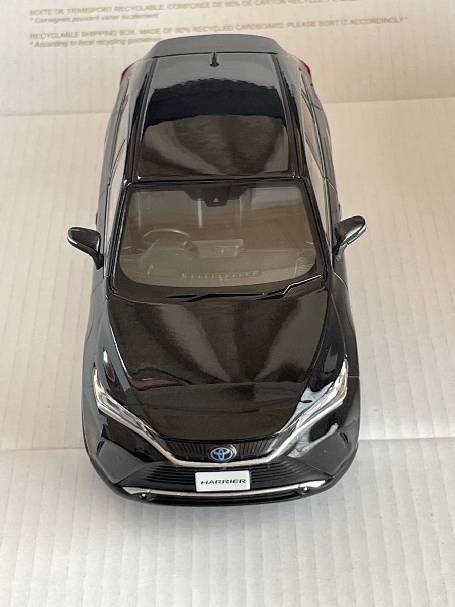 1/30 トヨタ ハリアー プレシャスブラックパール 箱無し｜Yahoo!フリマ