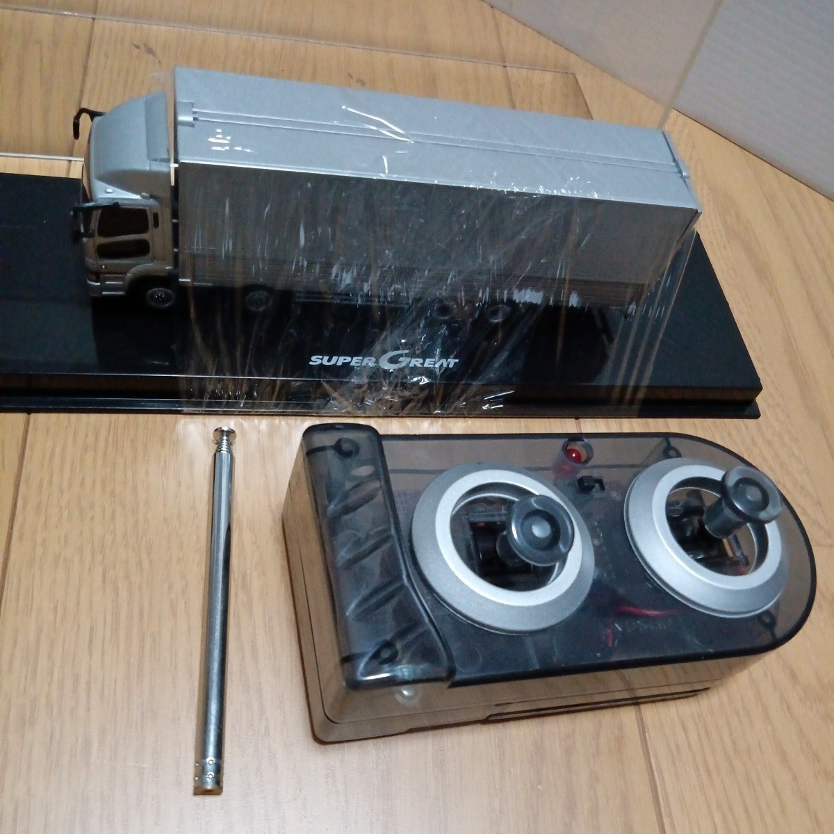 京商【1/80 三菱ふそう スーパーグレート ラジコン】大型 トラック R/C