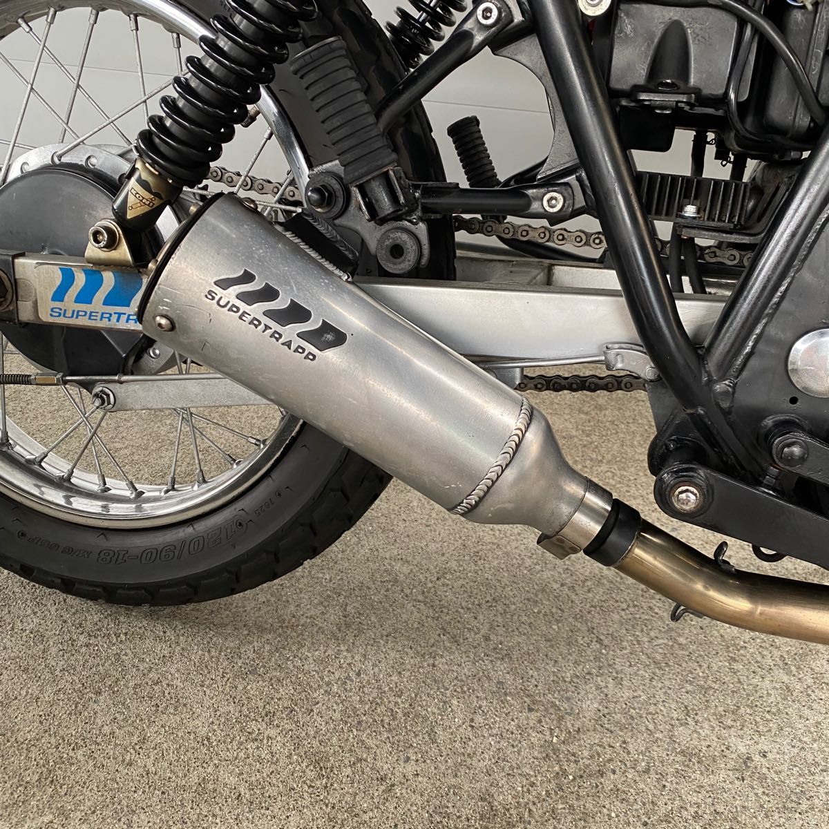 250TR スーパートラップ マフラー｜Yahoo!フリマ（旧PayPayフリマ）