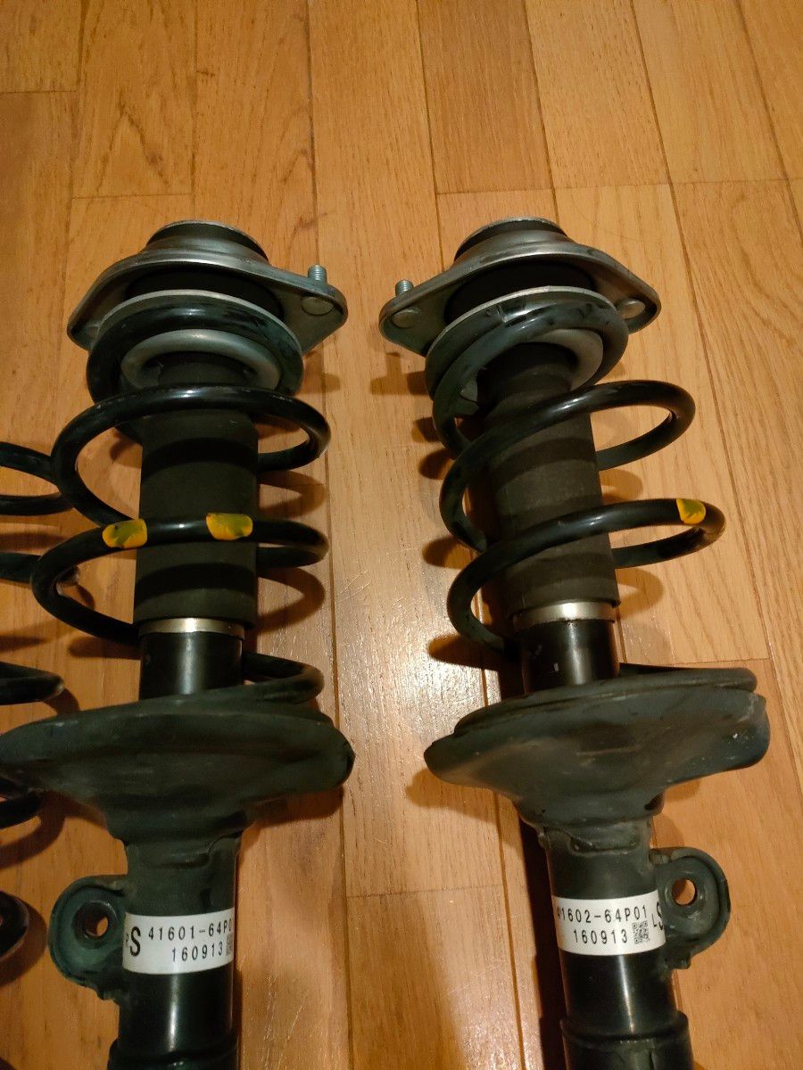 p*y様 RSR サスペンションスプリング 黒 エブリィ DA17W 前後左右 RSR