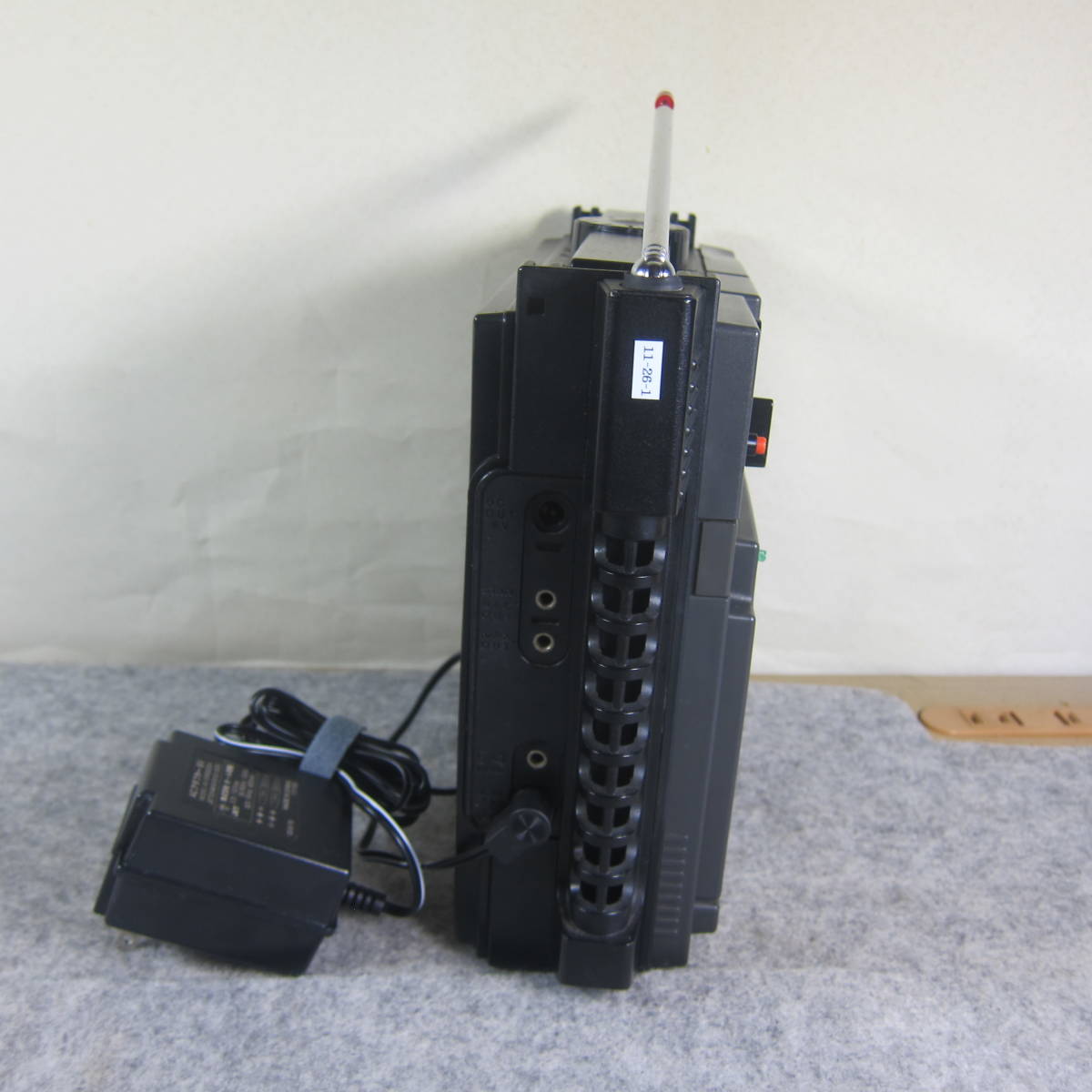 National クーガno 7 RF-877 FM/MW/SW3バンド 電源表示付 AC/DC