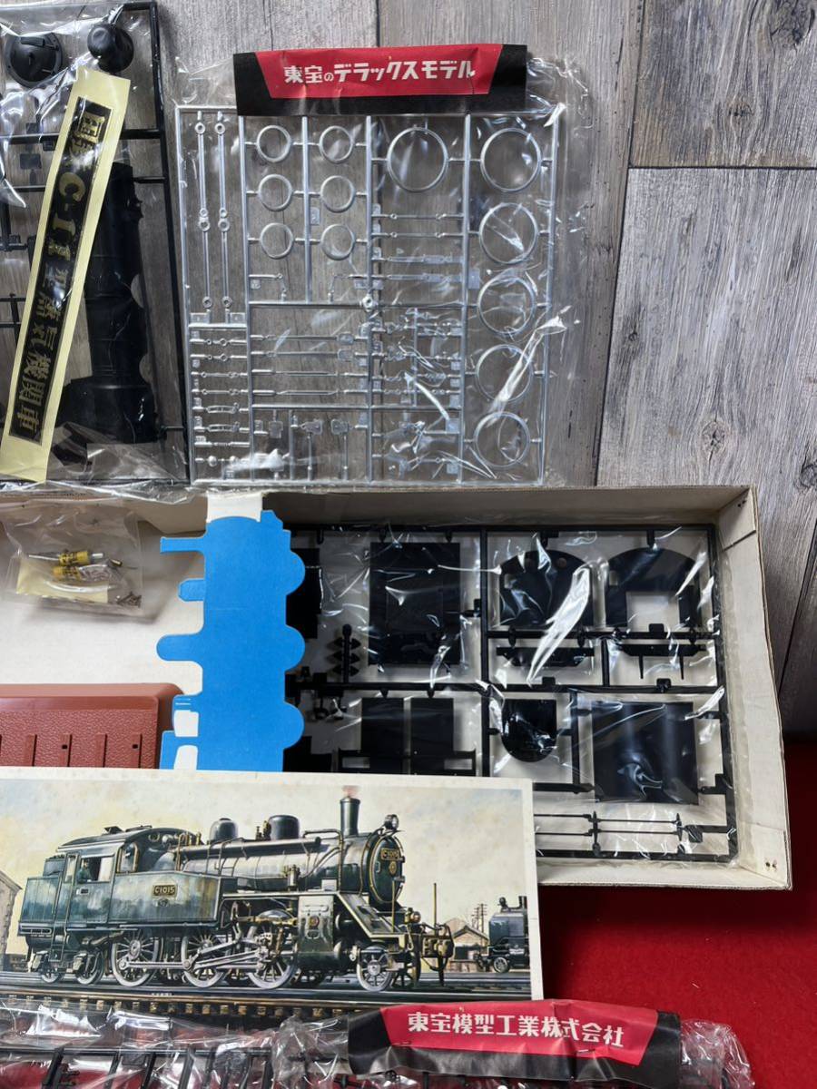 東宝模型 国鉄 C10形 蒸気機関車 C1015 1/50 プラモデルキット 東宝
