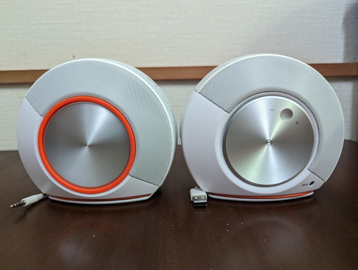 JBL Pebbles ホワイト/オレンジ 生産終了色 USBバスパワードアクティブ