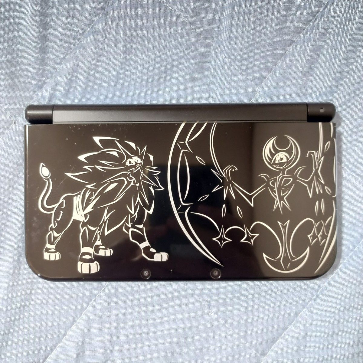 限定モデル】Newニンテンドー3DS LL ソルガレオ・ルナアーラ【ブラック