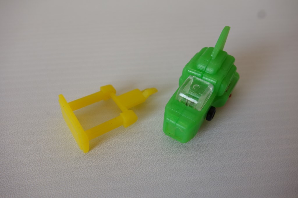 グリコおまけ キャタピラー 黄色 グリコおまけ キャタピラー 黄色