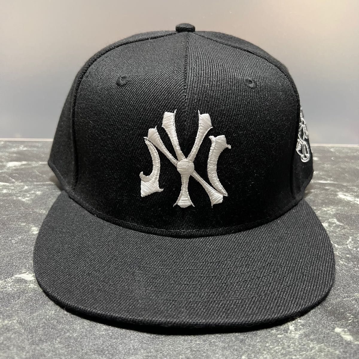 neweraクロムハーツ カスタム Hatsla NY ヤンキース 黒 71/4 2026年
