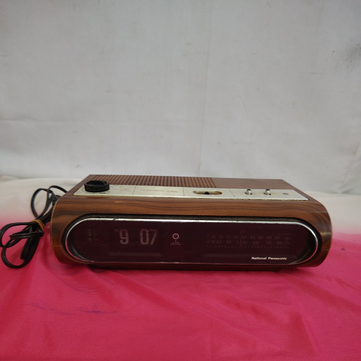 Yahoo!オークション - 【 ナショナル ラジオ付き パタパタ時計 】ジャ