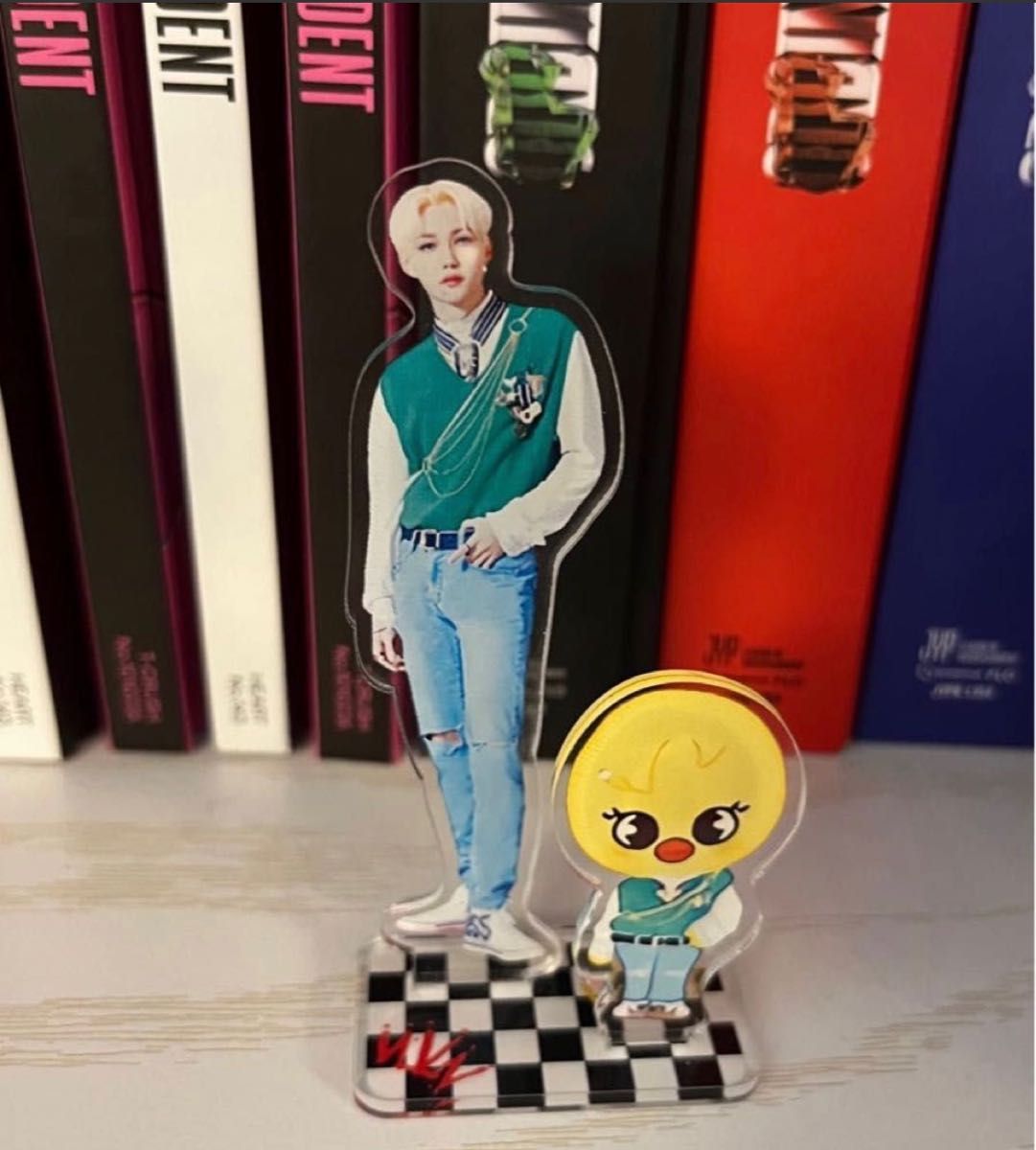 スキズ straykids victory×skzoo リノ リービーットアクスタ アクリル