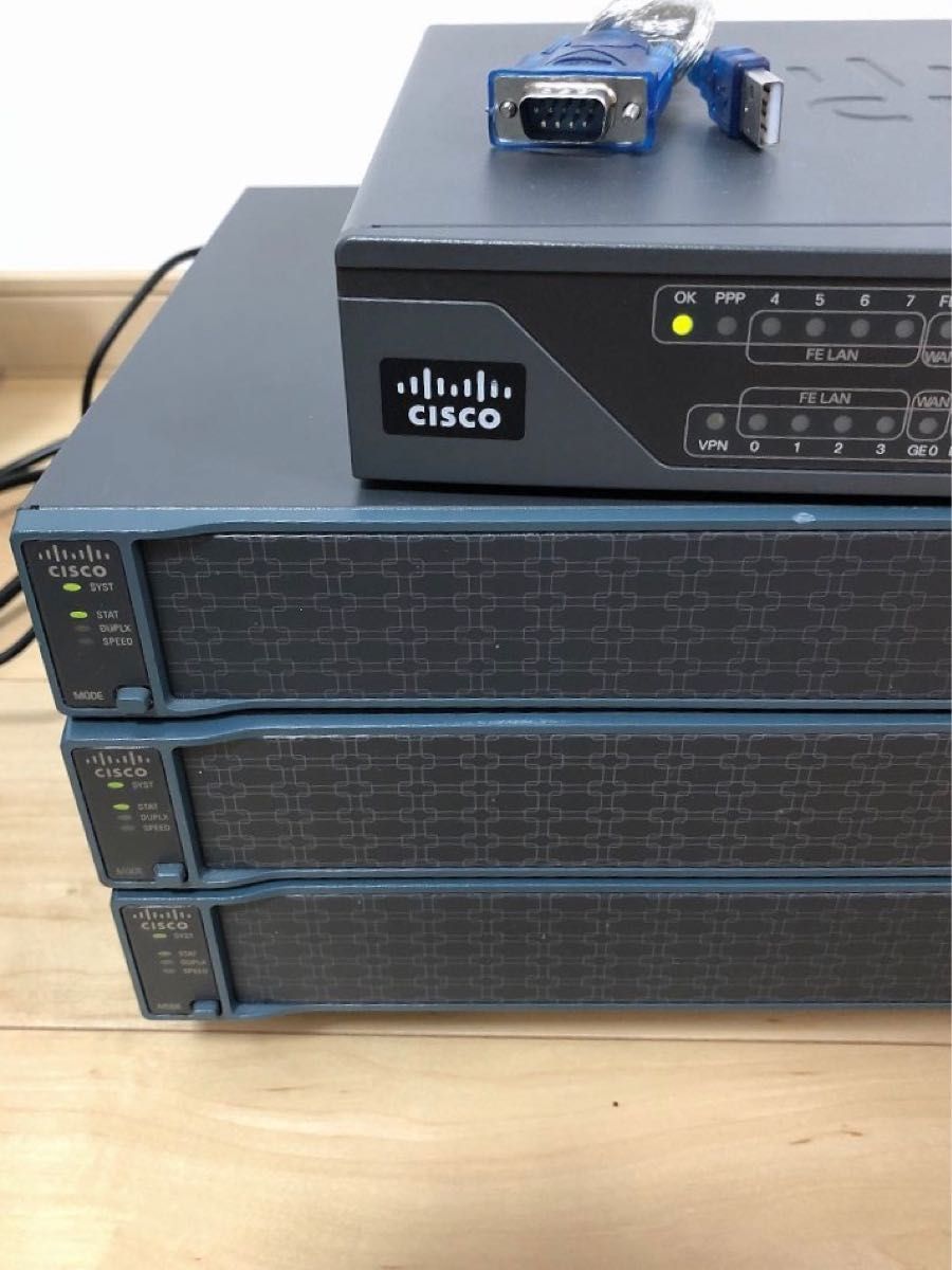 CCNA CCNP Cisco 892J 2台 Catalyst2960 1台 CCNA、CCNP】 Cisco892J 2