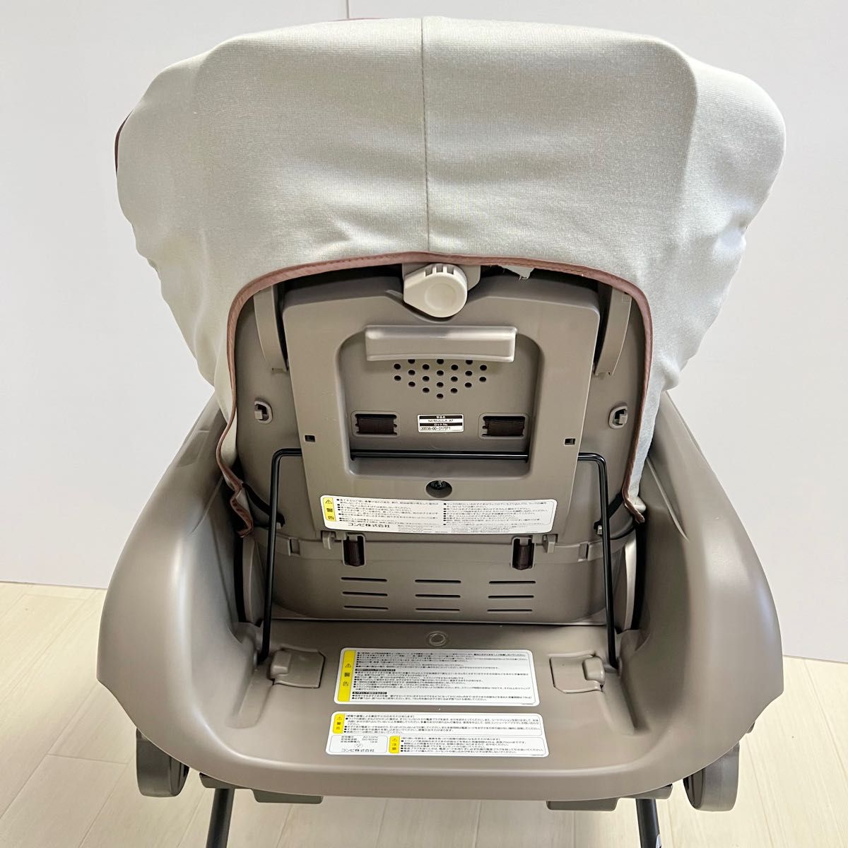 美品 コンビ ネムリラ AUTO SWING BD バースデイ限定モデル Combi 電動