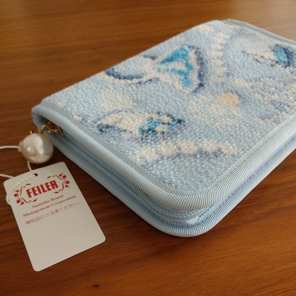 新品同様 フェイラーFEILER マルチケース 母子手帳長財布パスポート