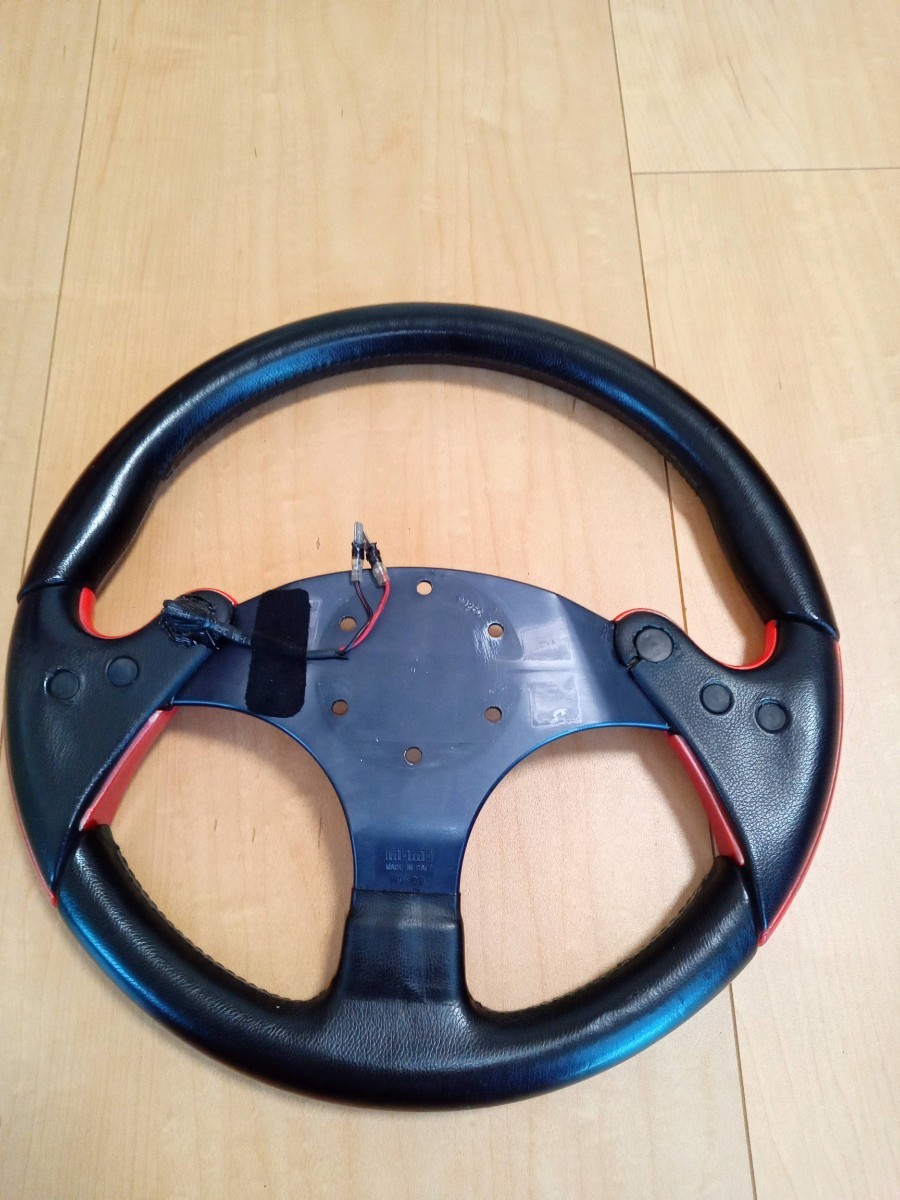 Yahoo!オークション - MOMO.F1 CONCEPT.ステアリング レッドモデルで