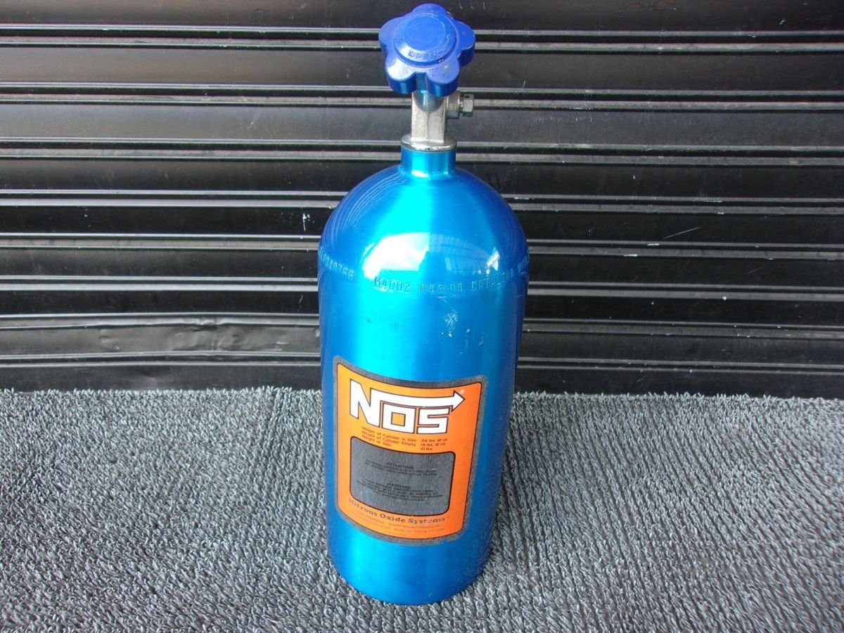 Yahoo!オークション - 希少 激安 NOS NOSタンク ノスタンク ニトロ ボ