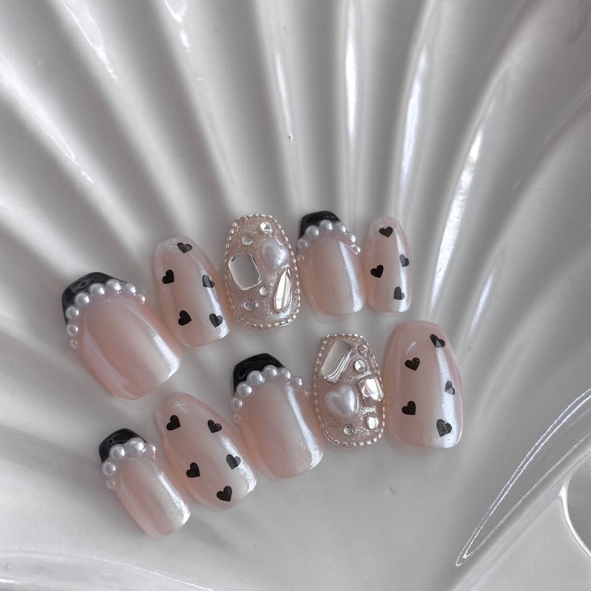 ネイルチップオーダー ストーン埋めつくし フレンチネイル ハート
