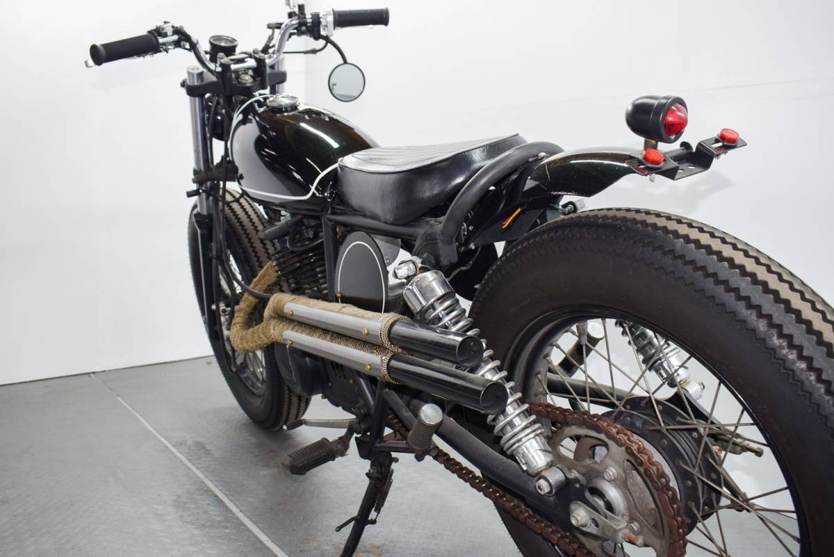 グラストラッカー ワンオフ左出しマフラー アップマフラー ビック