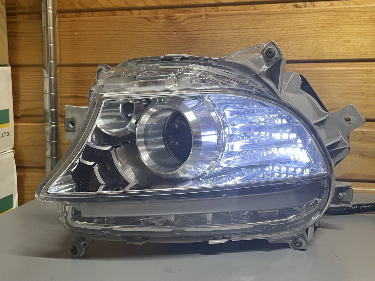 希少SET】LS460 LS600前期 純正オプション LEDデイライト付きHIDフォグ