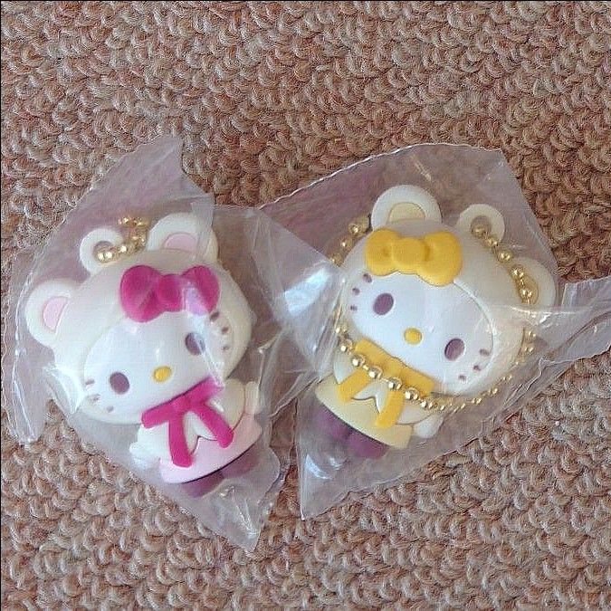 未開封2体ハローキティミミィ シークレットチャームおめかしバースデー