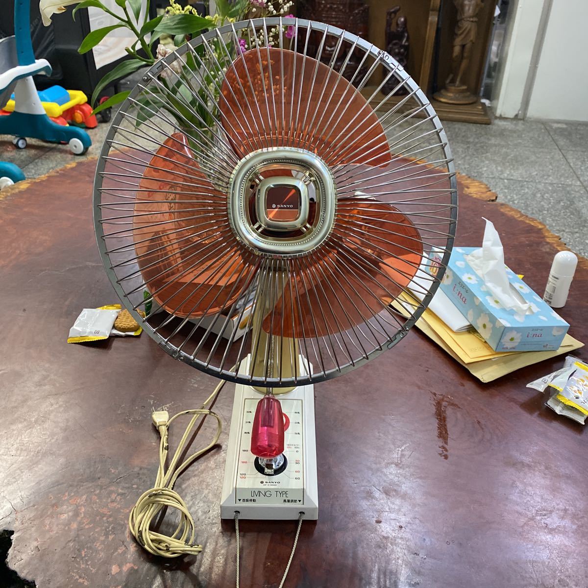 Yahoo!オークション - SANYO/サンヨー 壁掛け扇風機 EF-C30KX型 3枚羽