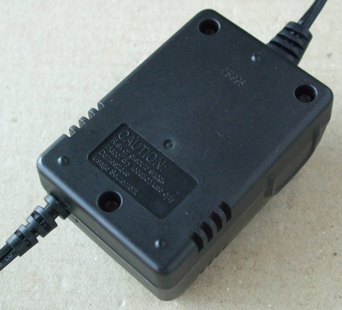 送料無料 BOSS ボス 純正 ACアダプター BRC-100T 交流 AC 14V 0 8A 11