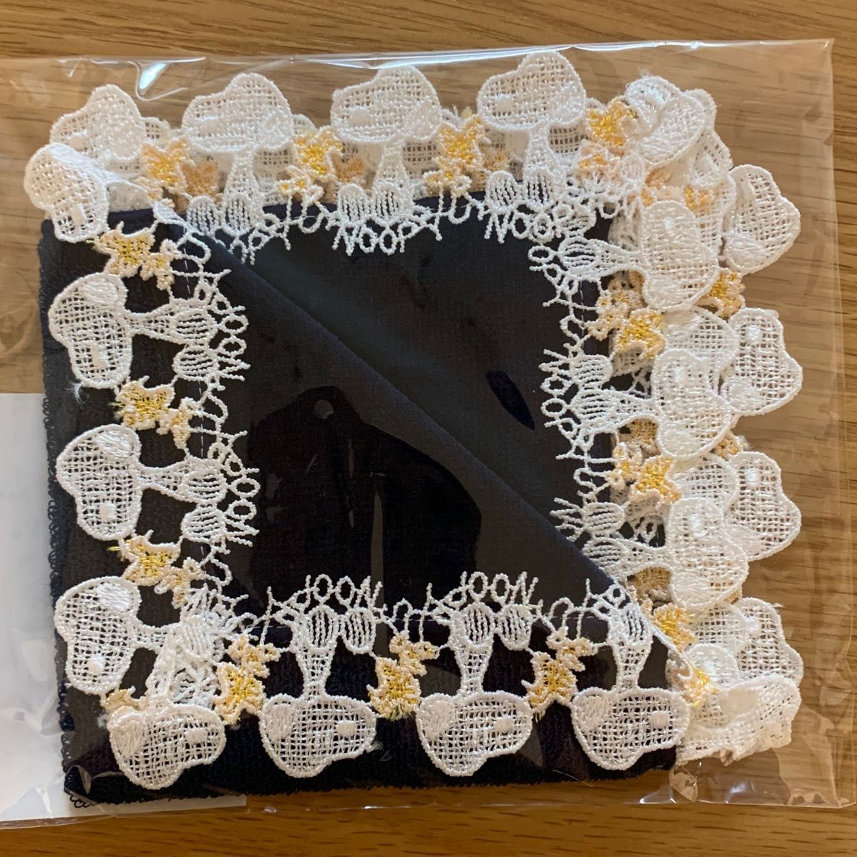 新品 未使用 未開封 近沢レース タオルハンカチ スヌーピー 限定