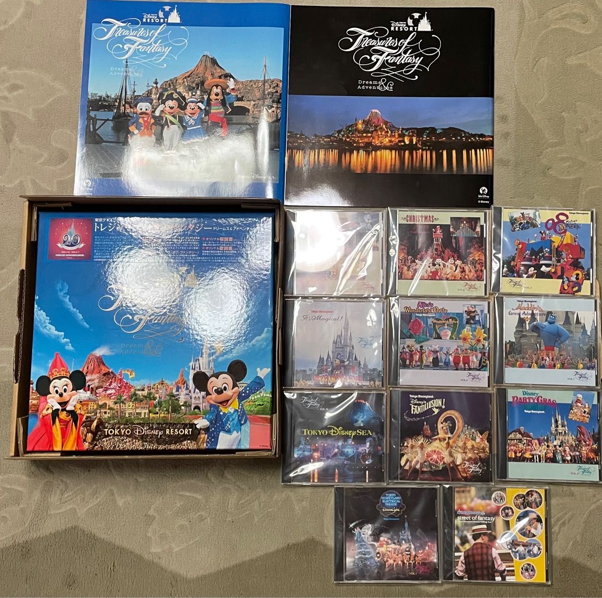 ディズニー トレジャーズオブファンタジー 20周年記念CDセット11枚＋α2