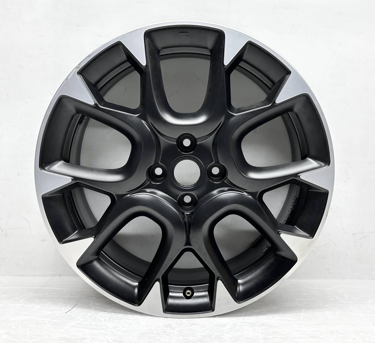 送料込 1本 即決 アバルト 595 コンペティツィオーネ 後期 純正