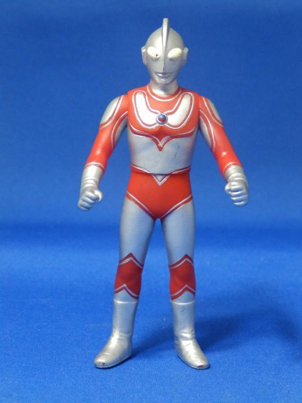 Yahoo!オークション - 中古 ソフビ 帰ってきたウルトラマン ミニ 11cm