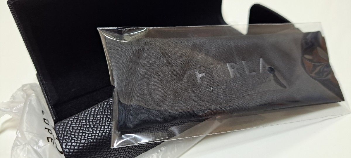 非売品】フルラ メガネ 新型ケース FURLA メガネケース｜Yahoo!フリマ