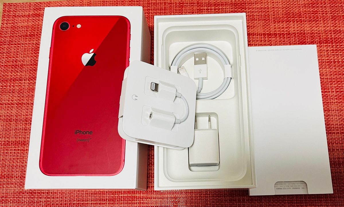 バッテリー93%SIMフリーiPhone iPhone8 プロダクトレッド SIMフリー