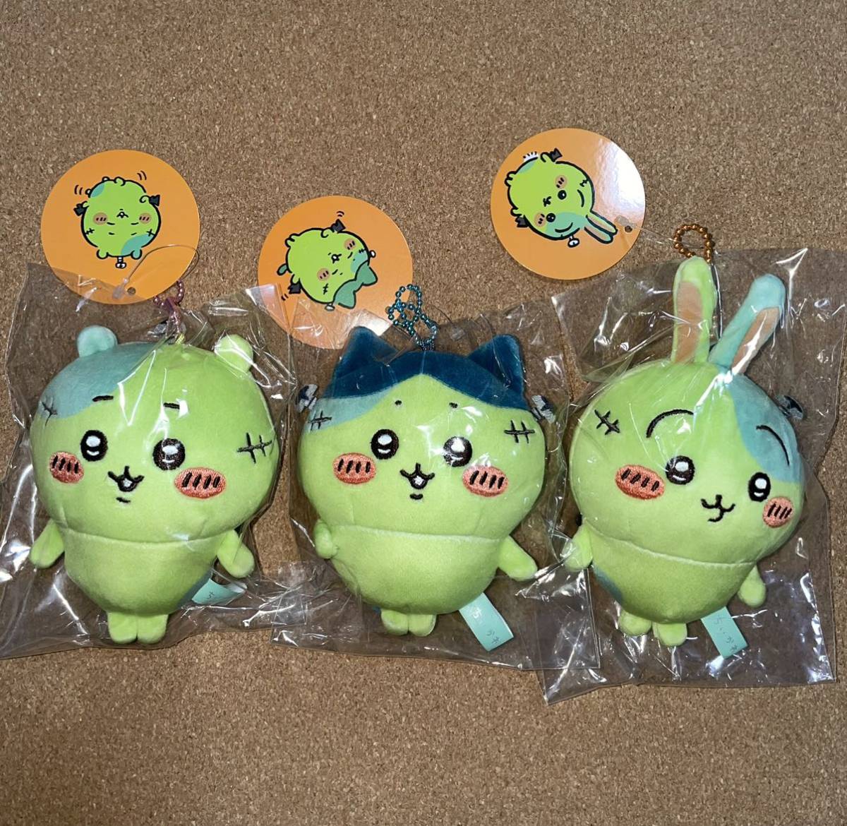 ちいかわ 仮装たのしい〜 マスコット ゾンビ ハロウィン 仮装 ハチワレ