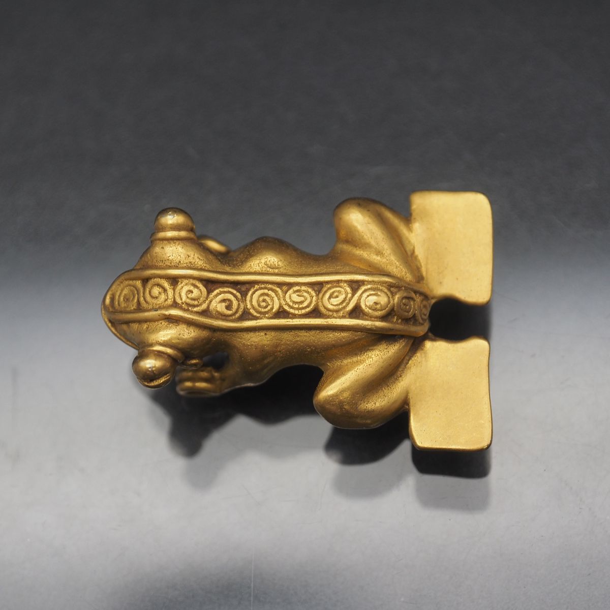 D743 メトロポリタン美術館 MMA刻印 ブローチ カエル ゴールド