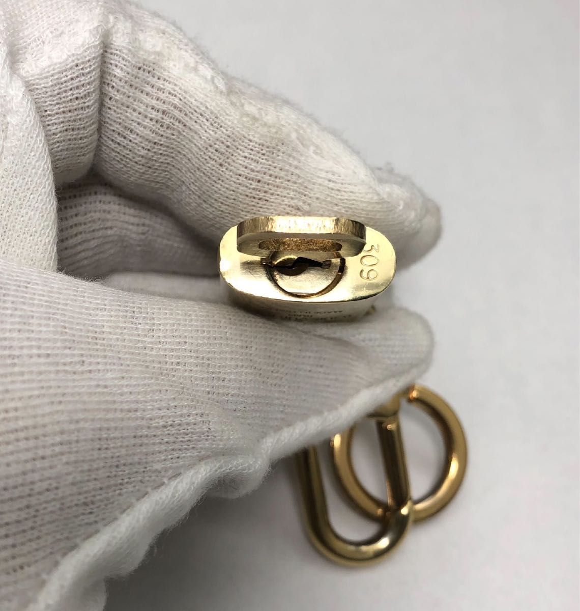 LOUIS VUITTON ルイ ヴィトン アノクレ キーホルダー キーリング