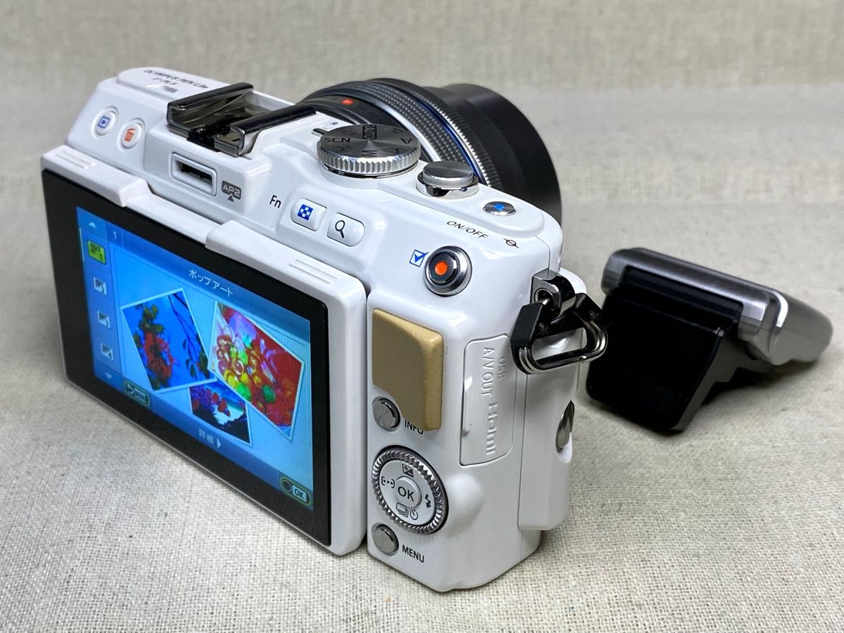 OLYMPUS PEN Lite E-PL5 + 14-42mm EZ電動パンケーキレンズセット