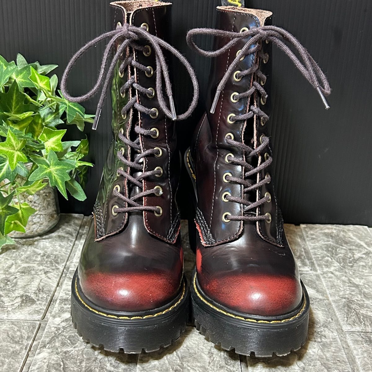 ドクターマーチン 10ホール ブーツ ケンドラ チェリーレッド 美品