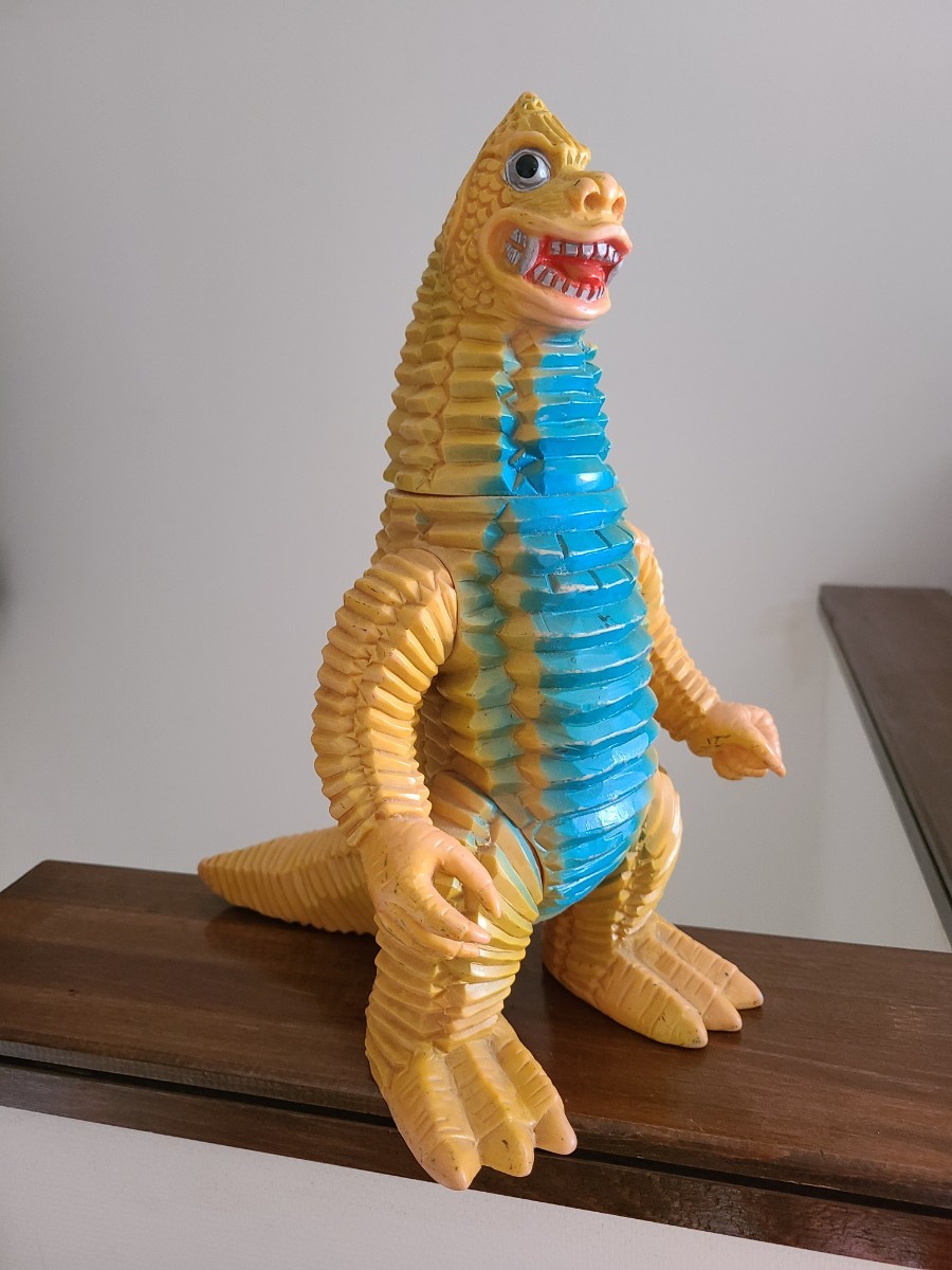 Yahoo!オークション - ソフビ ブルマァク ジャイアントレッドキング 当