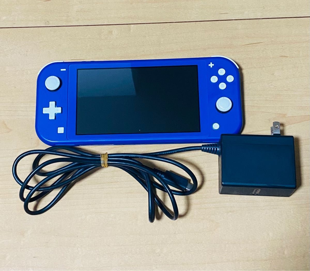 動作️⭕️】スイッチライト ブルー 純正充電器、箱有り 良品 Nintendo