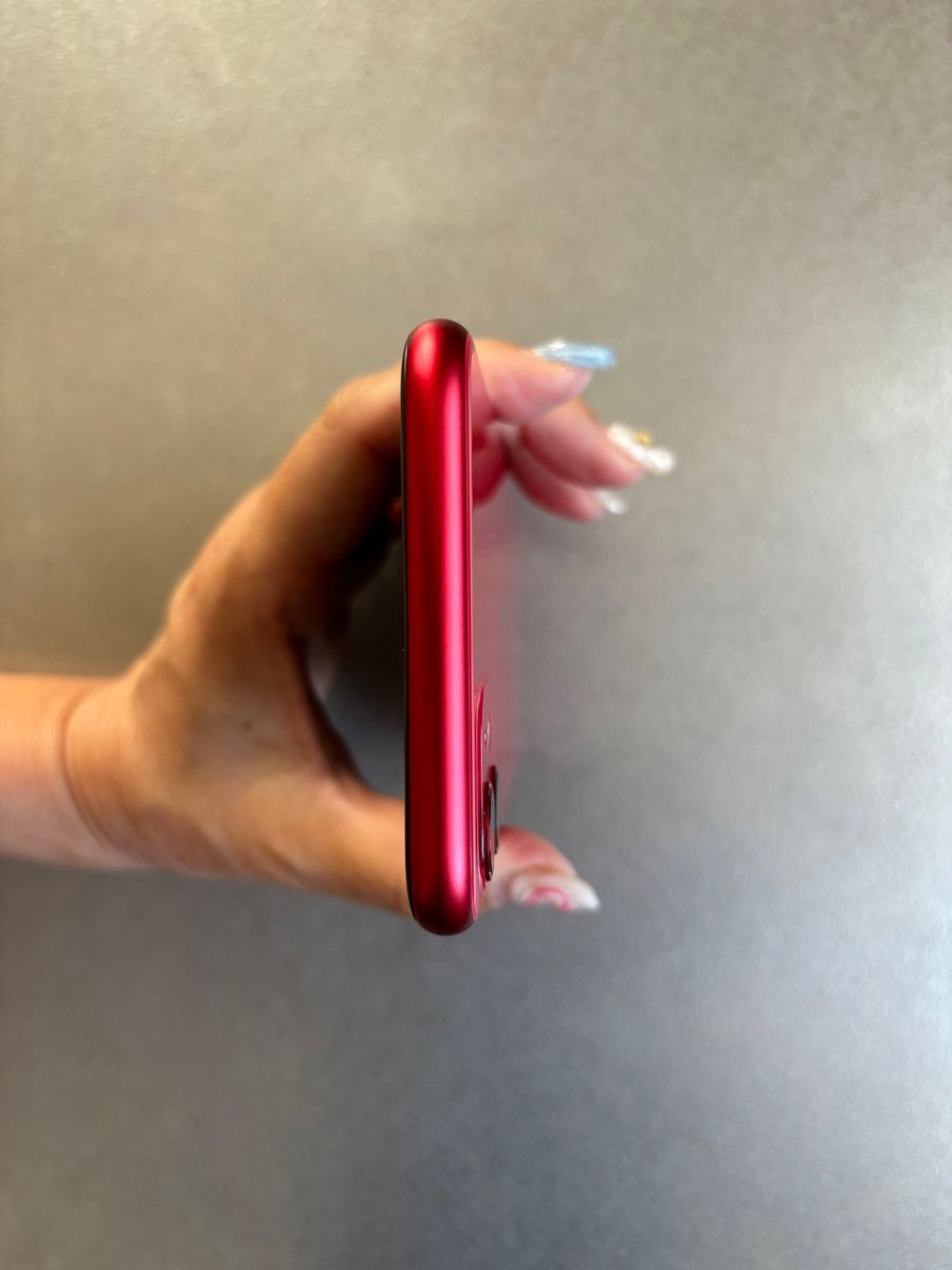 美品】iPhone 11 RED 64 GB SIMロック解除済み 付属品新品未使用 iFace